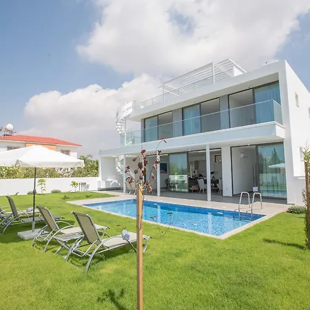 Villa Nissi Pearl Villas *