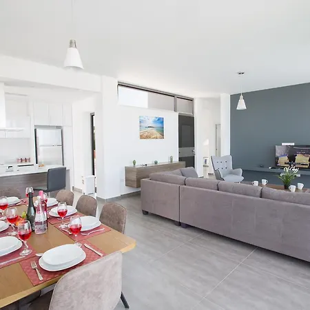Nissi Pearl Villas * Ayia Napa